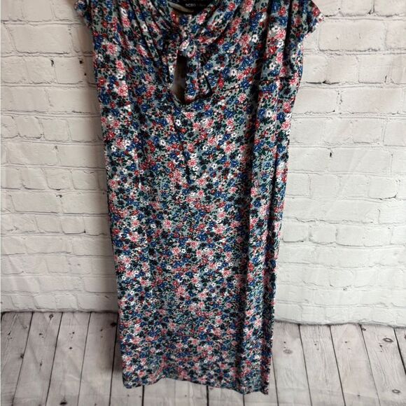 BCBG Paris Cut Out Tie Rib Knit Midi Dress Size XXL - Picture 3 of 10